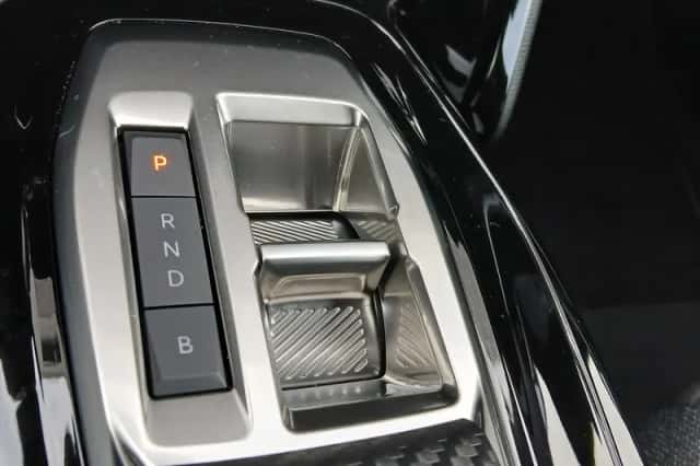 Peugeot e-2008 (2025) thumbnail 26