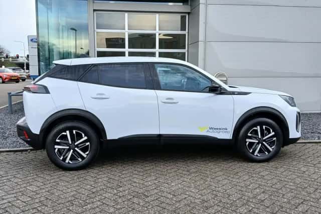 Peugeot e-2008 (2025) thumbnail 6