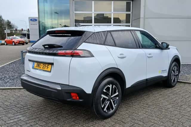 Peugeot e-2008 (2025) thumbnail 7