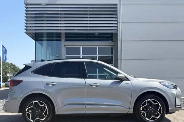 Ford Kuga (2024) thumbnail 4