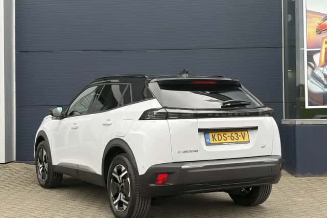 Peugeot e-2008 (2026) thumbnail 6