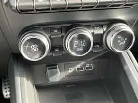 Renault Clio (2023) thumbnail 24