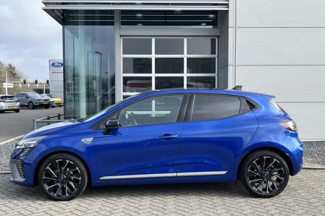 Renault Clio (2023) thumbnail 6
