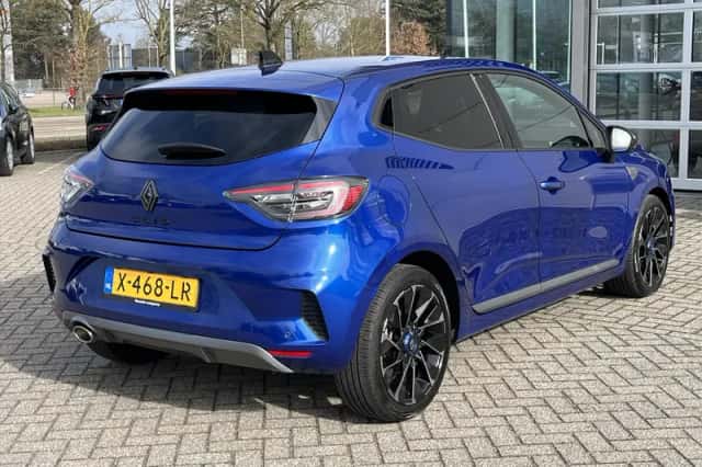 Renault Clio (2023) thumbnail 10