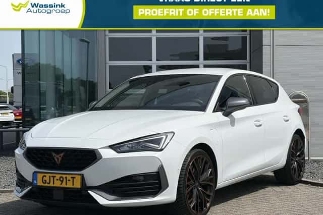 CUPRA Leon (2021) thumbnail 1