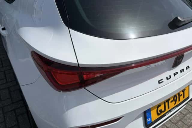 CUPRA Leon (2021) thumbnail 11