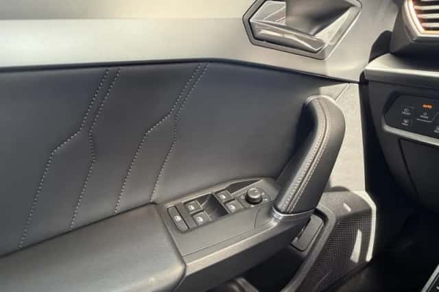 CUPRA Leon (2021) thumbnail 26