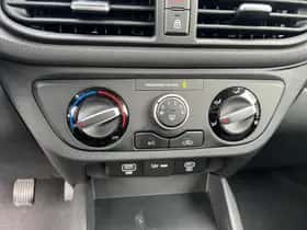 Hyundai i10 (2024) thumbnail 27