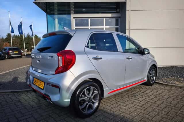 Kia Picanto (2024) thumbnail 18