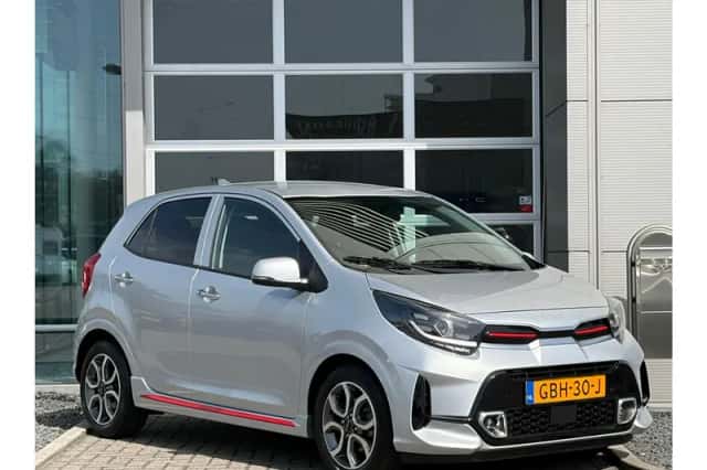 Kia Picanto (2024) thumbnail 3