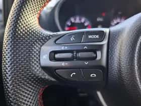Kia Picanto (2024) thumbnail 23