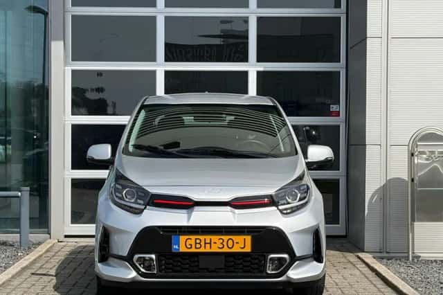 Kia Picanto (2024) thumbnail 4