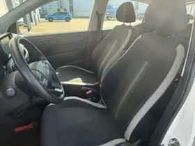 Hyundai i10 (2021) thumbnail 16