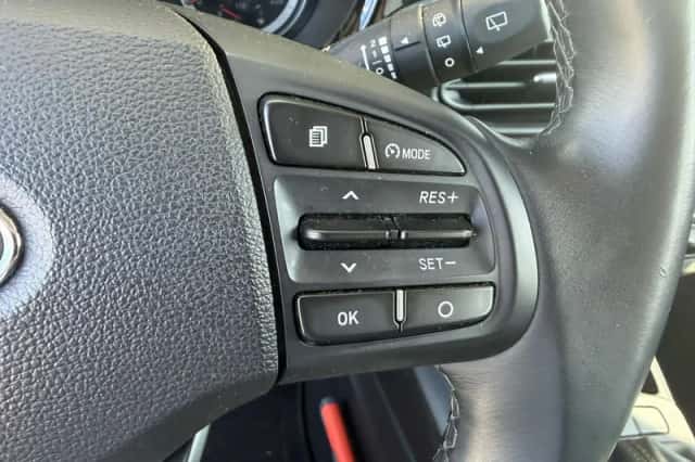 Hyundai i10 (2021) thumbnail 24