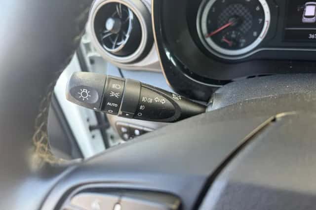 Hyundai i10 (2021) thumbnail 25