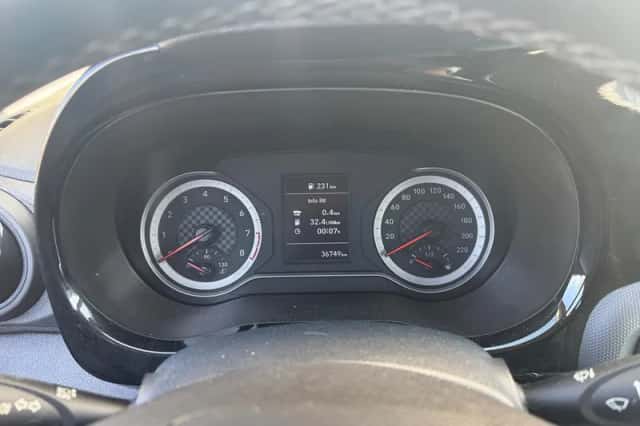 Hyundai i10 (2021) thumbnail 27