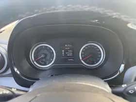 Hyundai i10 (2021) thumbnail 27