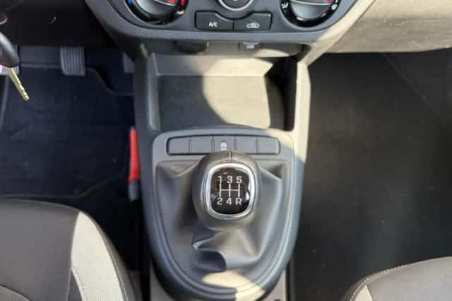 Hyundai i10 (2021) thumbnail 31