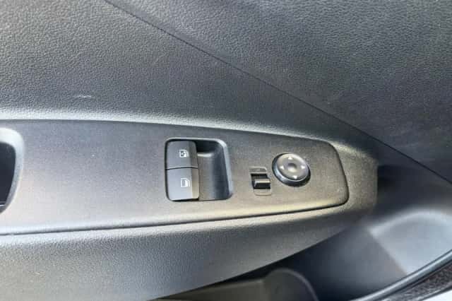 Hyundai i10 (2021) thumbnail 32