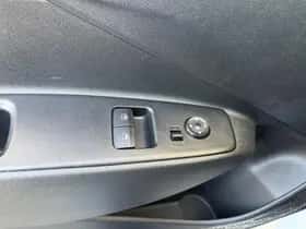 Hyundai i10 (2021) thumbnail 32