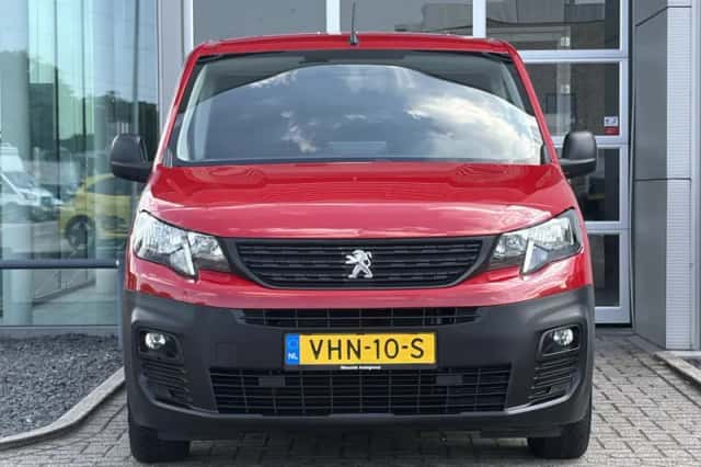 Peugeot Partner (2020) thumbnail 2