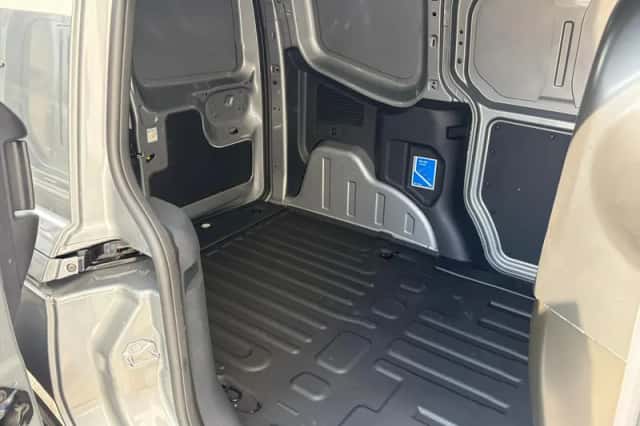 Ford Transit Courier (2026) thumbnail 21