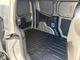 Ford Transit Courier (2026) thumbnail 21