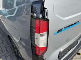 Ford Transit Courier (2026) thumbnail 22