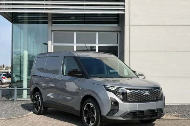 Ford Transit Courier (2026) thumbnail 4
