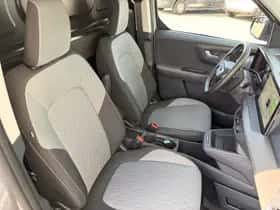 Ford Transit Courier (2026) thumbnail 6