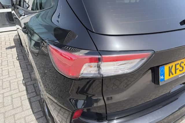 Ford Kuga (2023) thumbnail 12