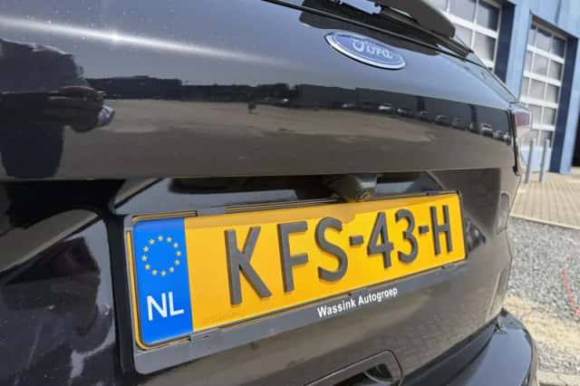 Ford Kuga (2023) thumbnail 14