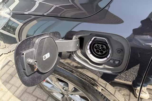 Ford Kuga (2023) thumbnail 16