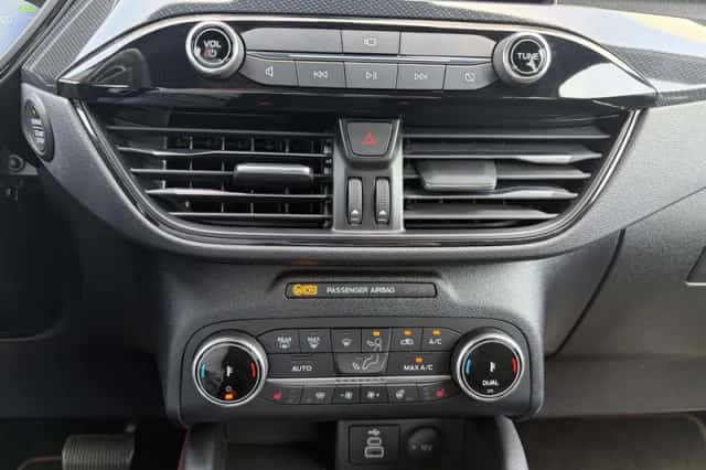 Ford Kuga (2023) thumbnail 27