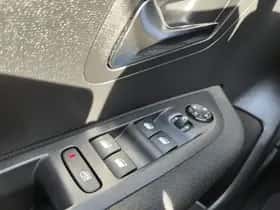 Peugeot 208 (2023) thumbnail 15