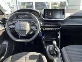 Peugeot 208 (2023) thumbnail 8