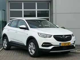 Opel Grandland X (2021) thumbnail 2