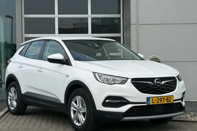 Opel Grandland X (2021) thumbnail 3