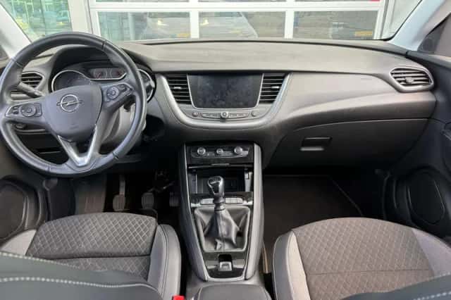 Opel Grandland X (2021) thumbnail 10