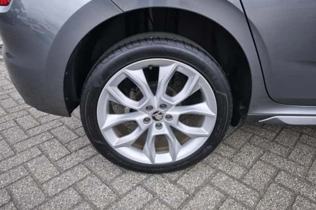 Škoda Kamiq (2023) thumbnail 14
