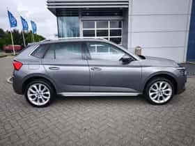 Škoda Kamiq (2023) thumbnail 5