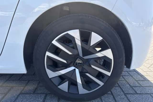 Peugeot 208 (2025) thumbnail 13