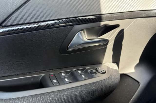 Peugeot 208 (2025) thumbnail 25