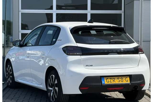 Peugeot 208 (2025) thumbnail 6
