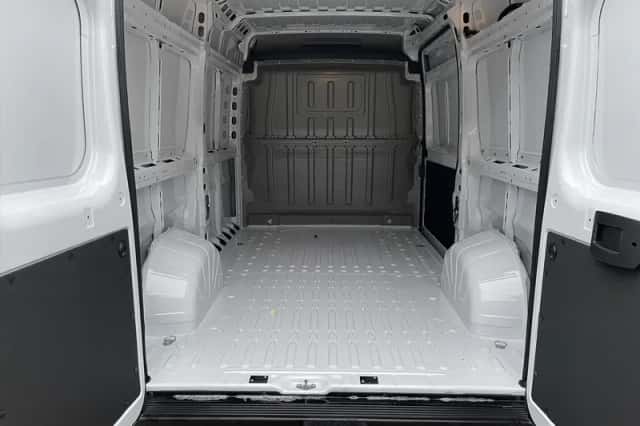Opel Movano (2024) thumbnail 29