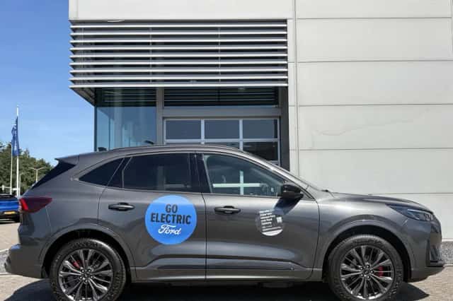 Ford Kuga (2026) thumbnail 4