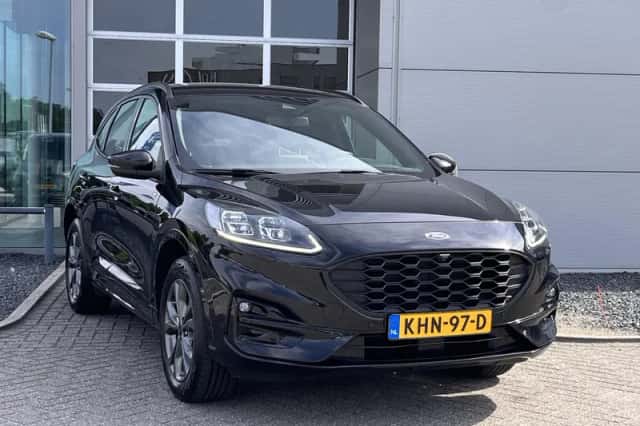 Ford Kuga (2023) thumbnail 3