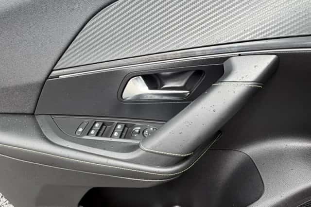 Peugeot 2008 (2025) thumbnail 28