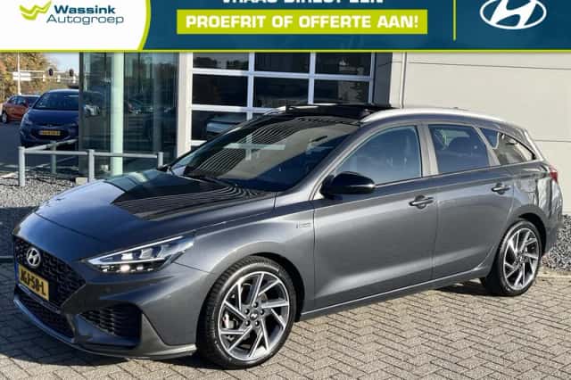 Hyundai i30 (2023) thumbnail 1