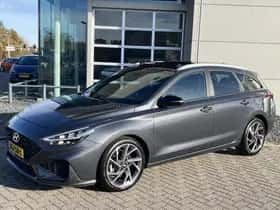 Hyundai i30 (2023) thumbnail 2